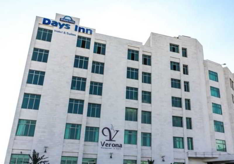 Days Inn Hotel & Suites Amman Bagian luar foto